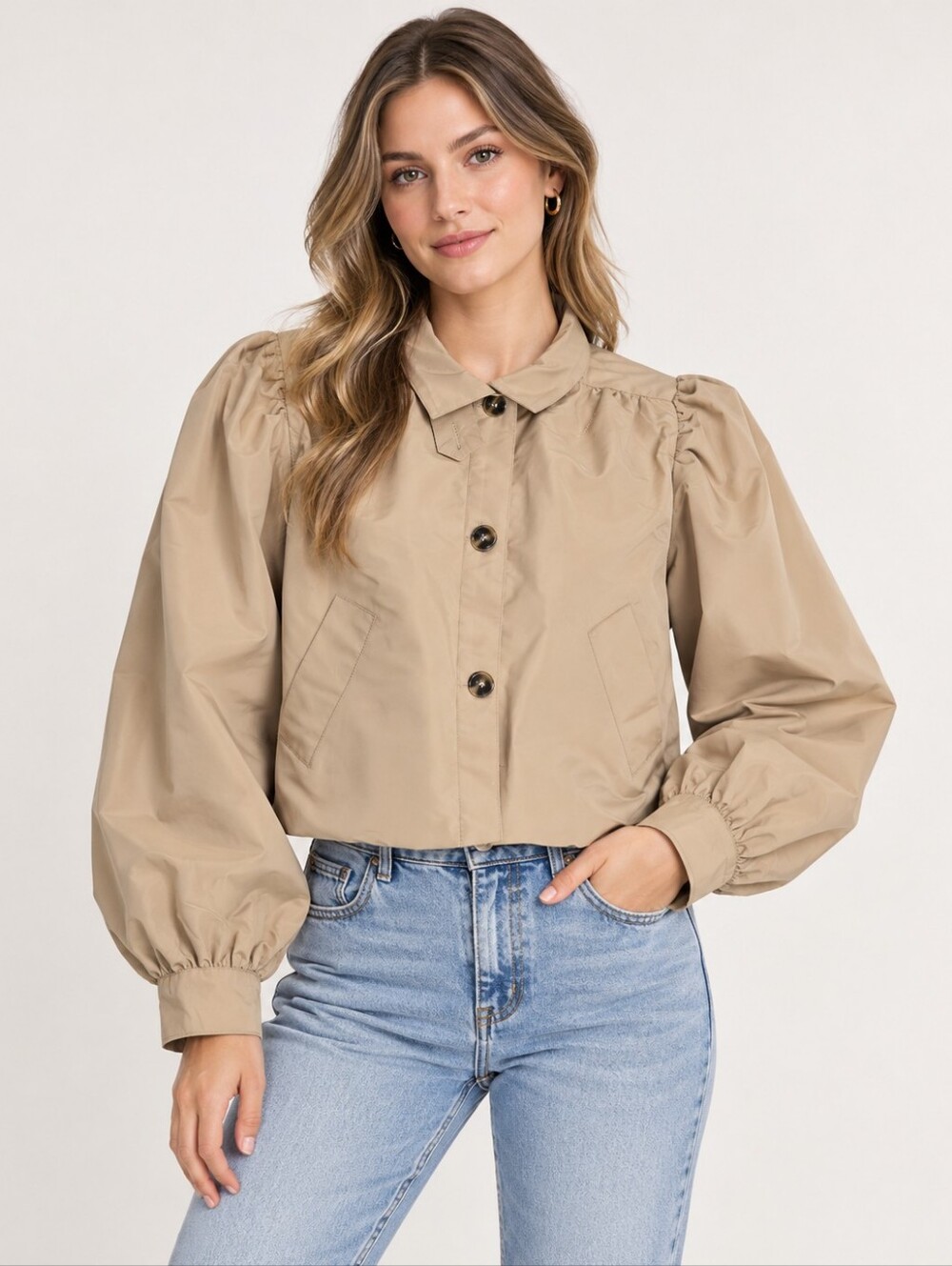 Steve Madden Women’s Size M Beige Cropped Puff Sleeve Jacket Button Front